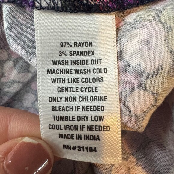 Crown & Ivy Floral Blouse Womens Purple Pink Long Sleeve Ruffle Neck Size XL - Picture 5 of 9